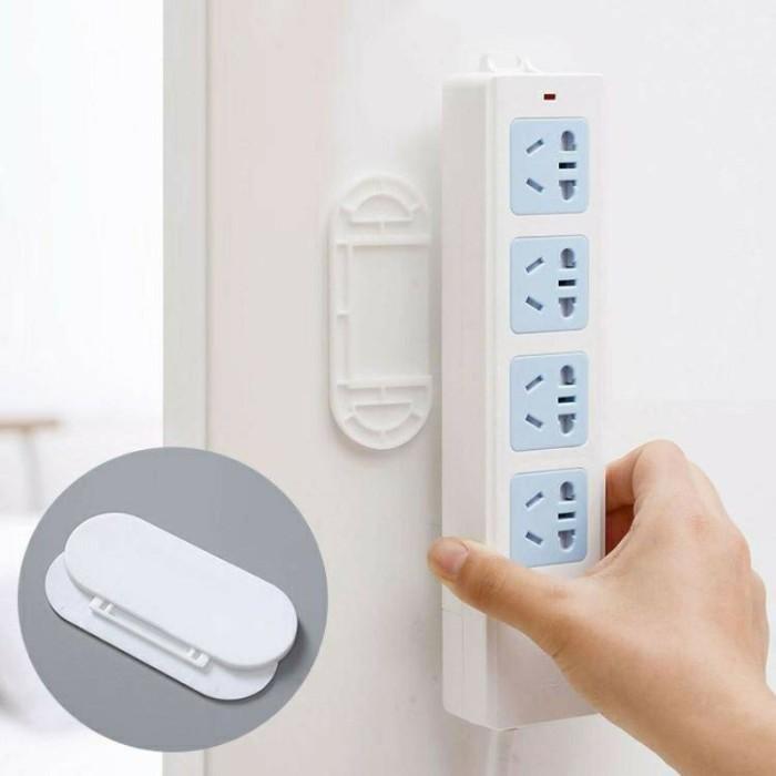 Holder Stop Kontak Gantungan Colokan Serbaguna Power Strip Perekat