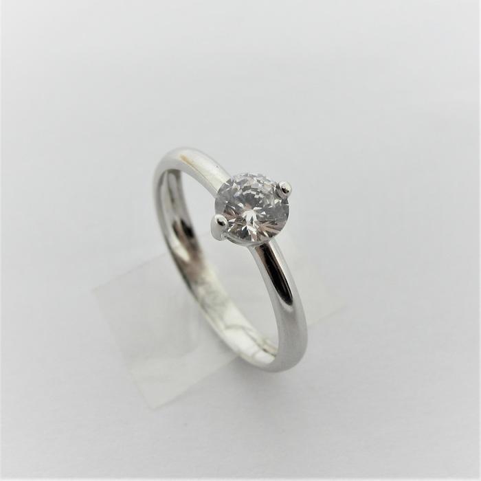 Cincin anak dan dewasa emas asli kadar 750 75% 22 2 gr tunangan nikah seperti berlian hadiah zircon 