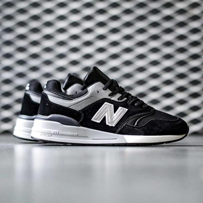 Sepatu Casual NB 997 Original Prem Black Grey Silver Terbaru