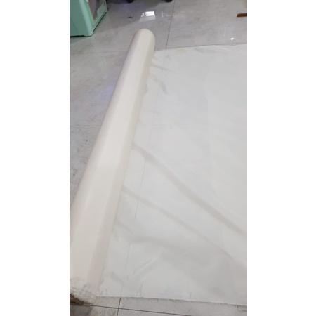 Z17 OBRAL KAIN PARASUT AGAK TEBAL KAKU WARNA cream L153CM / KAIN FURING / DALAMAN TAS / KAIN BUAT KA