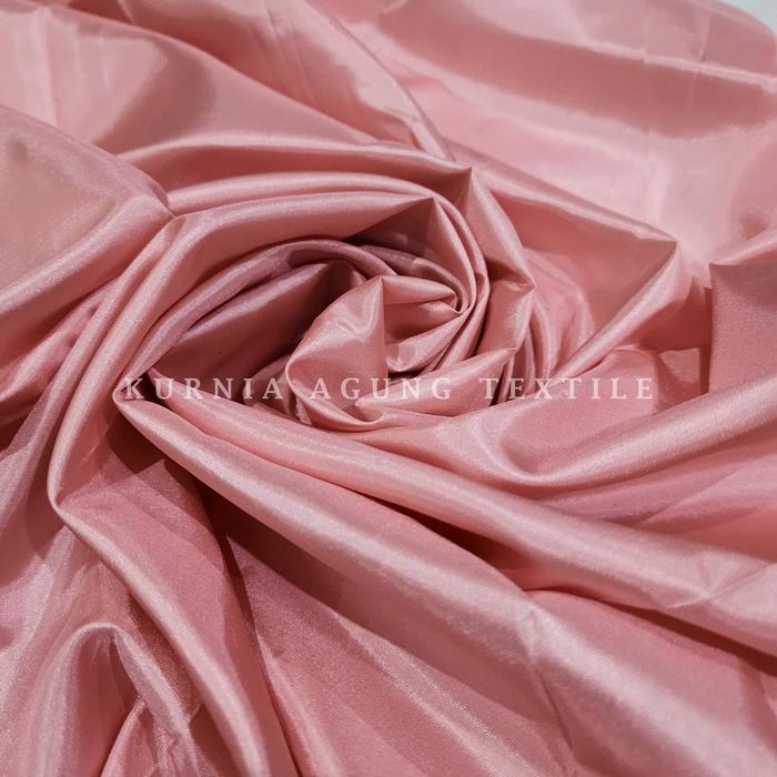 Kain Polos Meteran Murah Background Warna Putih Hitam Bahan Kain Furing Peles Kahatex Habutai Abutai