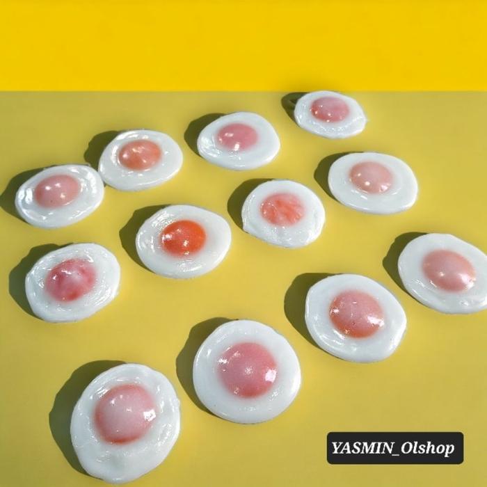 Replika makanan / Dummy makanan / Replika mainan (Telur Mata Sapi)