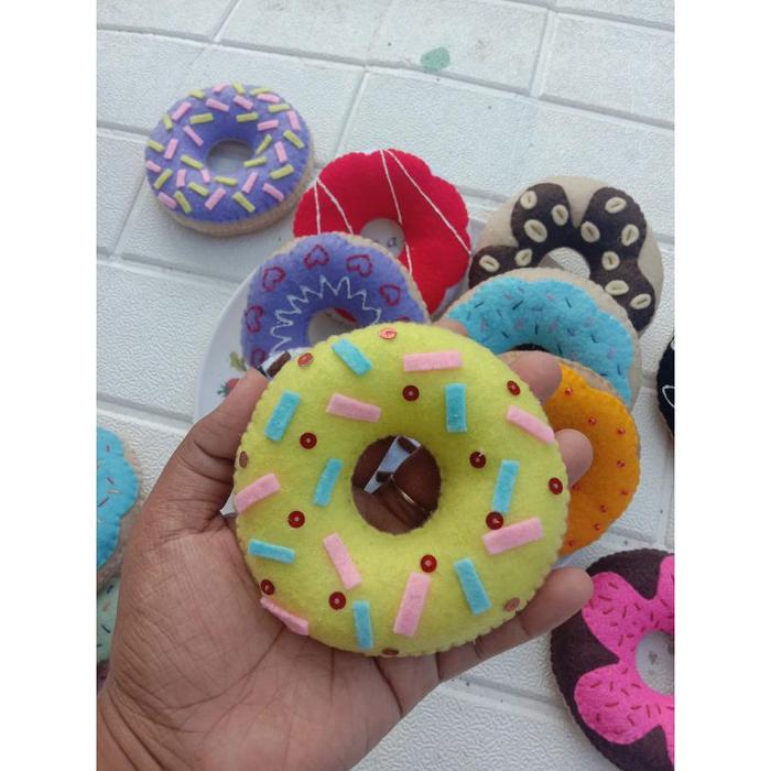 donat flanel /replika makanan donat/donat murah/souvenir murah/mainan anak