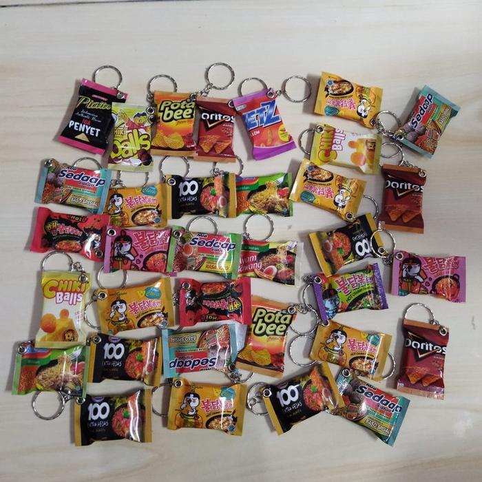 Souvenir Gantungan Kunci Miniatur Snack Barang Unik dan Lucu Murah Ganci Snack Magnet Kulkas Termura