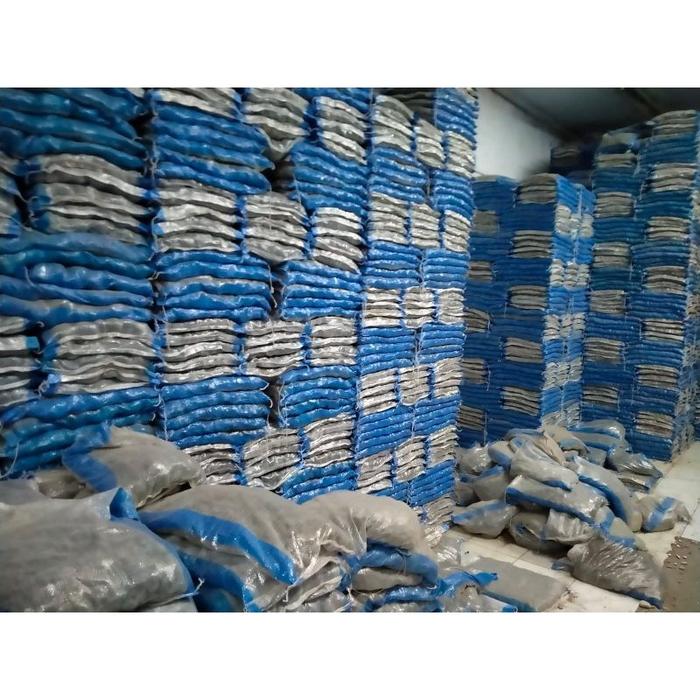Batu Koral Hitam karungan 10kg / Batu Coral hitam Bengkulu / Batu Taman