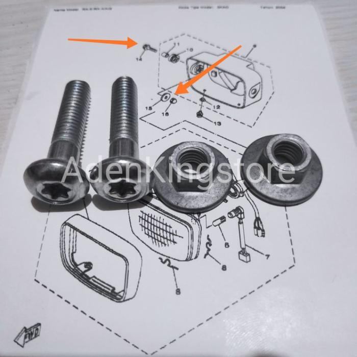 Baut kupingan batok lampu depan RX KING Rxking 2003 oval dan 2008 bulat set mur ring