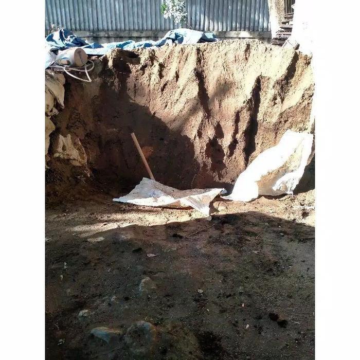 Tanah lembang 1kg/media tanam tanah lembang