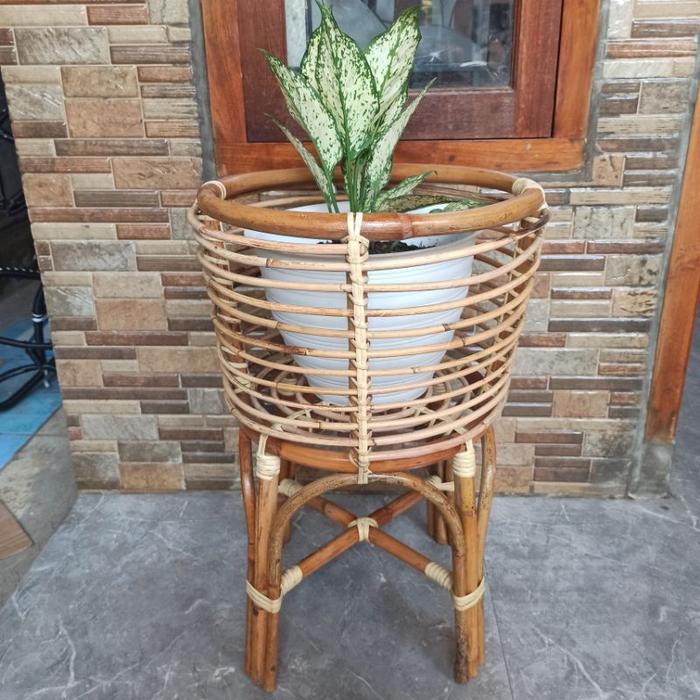 STANDING POT BUNGA SUDAH FINISHING HIGH QUALITY / RAK POT TANAMAN / TEMPAT POT BUNGA