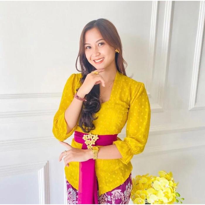 Promo Terbaru! KEBAYA BALI URAGIRI LENGAN KERUT SPECIAL WARNA PUTIH BERSIH GOLD DAN KUNING SANDAT Lo