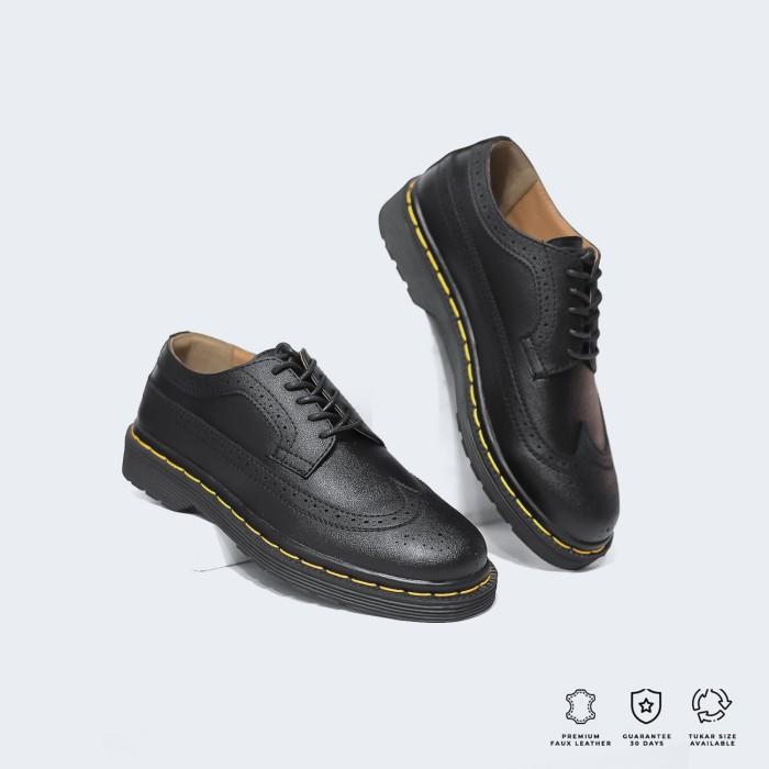 Sepatu Boots Pria Longwing Casual Series Hitam - Brygan Craftmanship