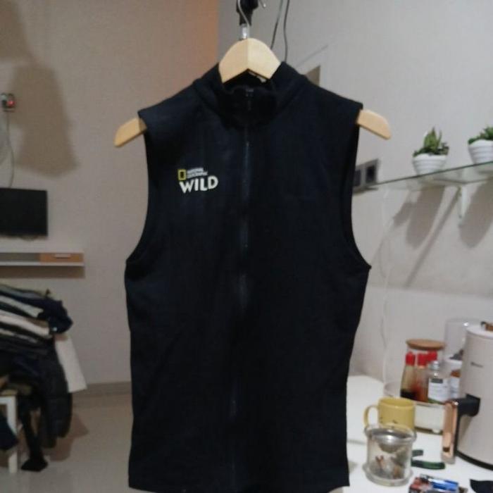 Vest katun hitam pekat DUOFOLD second brand Original size S ld 96 P 69 mulus no minus