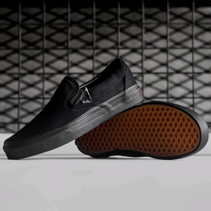Sepatu Big Size 45 46 47 - Vans Slip On Classic All Black || Original (Best Quality)