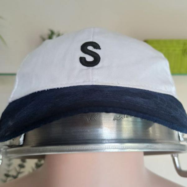 Topi LOGO S  second seken thrift preloved bekas brand original stelan besi