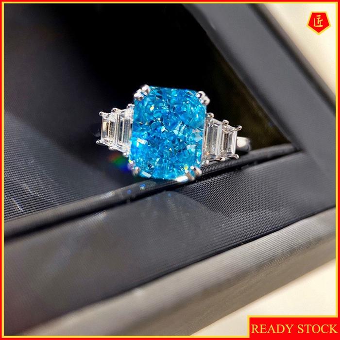 Pt950 Topaz Blue Moissanite Ring
