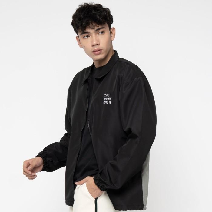 TerlarisModern- M231 Jaket Coach Two Tone Hitam Back On Track 2584A