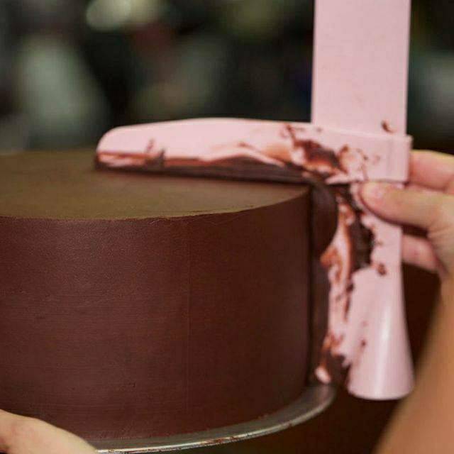 CAKE SCRAPPER PENGHALUS BUTTERCREAM CAKE ADJUSTABLE ALAT DEKORASI KUE TART ALAT HIAS CREAM KUE