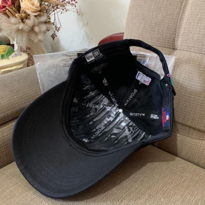 Topi Ny Yankees Baseball Cap Metal Logo Black Rainbow