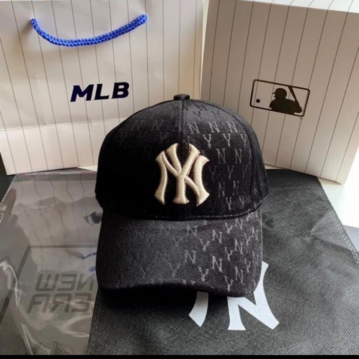 Topi Baseball Cap Ny Yankees Suede Monogram