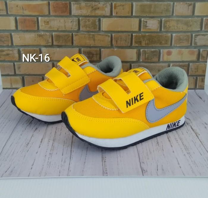 Sepatu Nike Anak Orange - 29 Promo Free Box dan Kaos Kaki