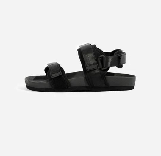 SANDAL GUNUNG PRIA WANITA WARNING CLOTHING | KAPALAPA #1