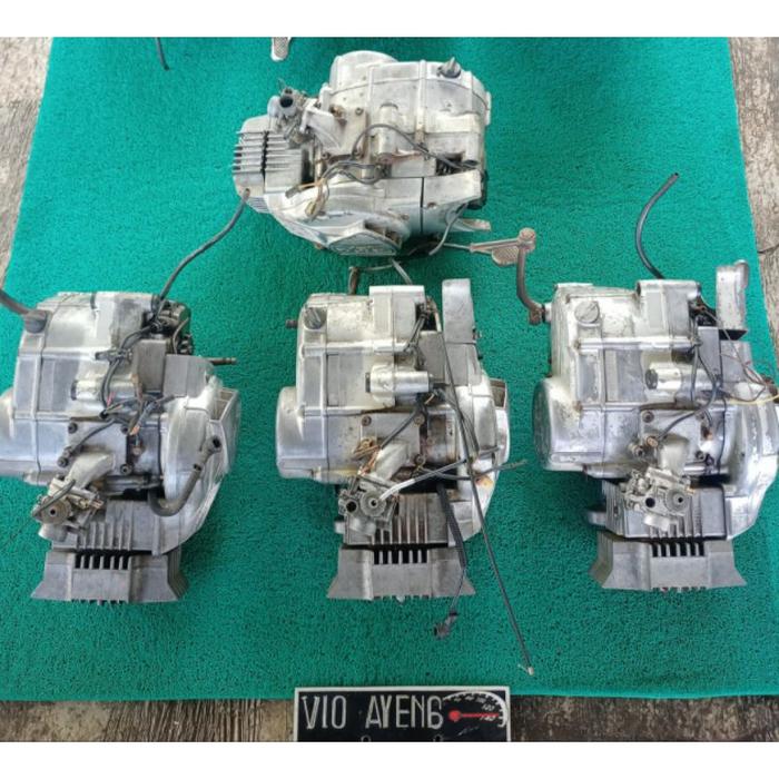 MESIN Sett Karburator Mesin Wungkul SUZUKI Bravo Rc100 Original