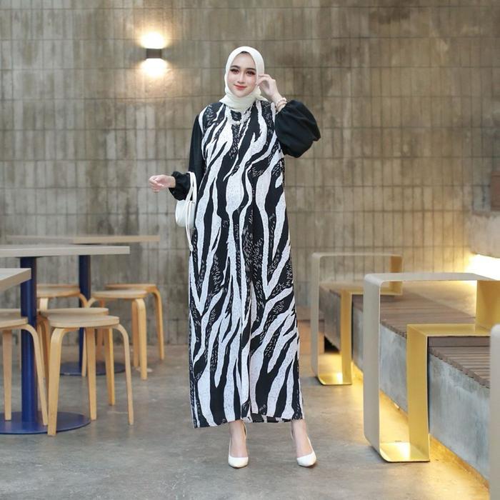 Ready stok TERBARU NAURA MIDI DRESS JUMBO BAHAN RAYON MIX CRINCEL DRESS TERBARU DASTER SANTAI PAKAIA