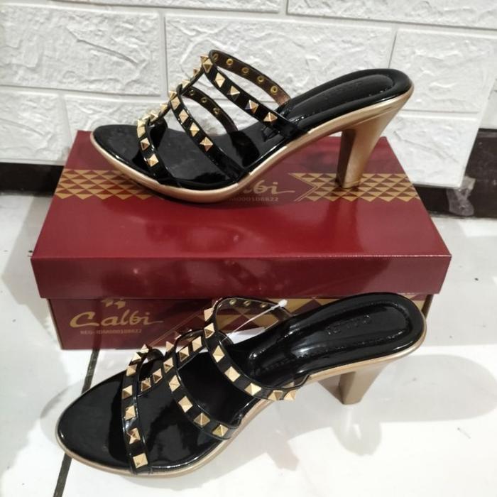 Limited Sandal Calbi High Heels 7cm Louboutin Gold  Baru