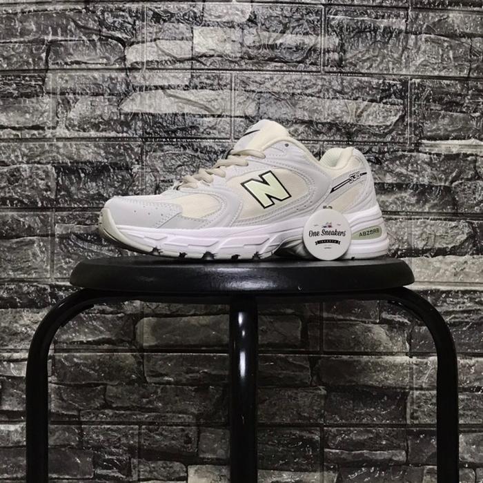 (Nb) New Balance 530 Beige