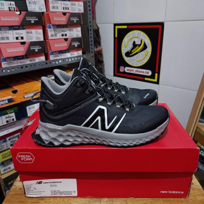 (Nb) New Balance Fresh Foam Garoe Mid Black - Men'S Trail Running