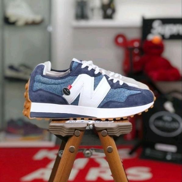 (Nb) New Balance 327 X Levis'S "Navy"
