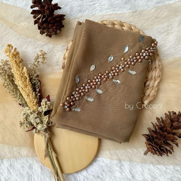 Hijab Jilbab Kerudung Segi Empat Potongan Lasercut Payet Borci Daun