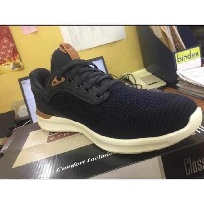 (Terlaris) Size 43 Skechers Classic Fit Navi