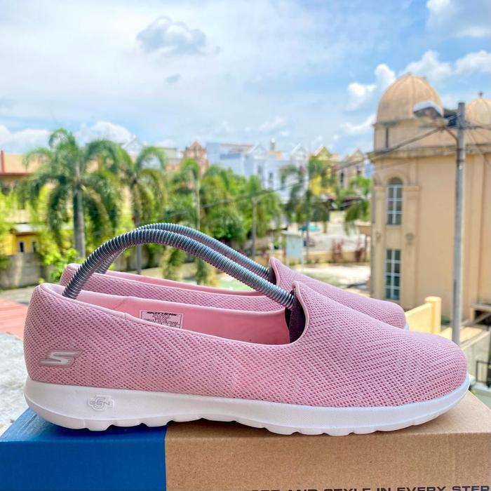 (Terlaris) Sepatu Skechers Wanita Skechers Go Walk Lite Sweet Gal 136012 Mauve Women Slipon Flat Cod