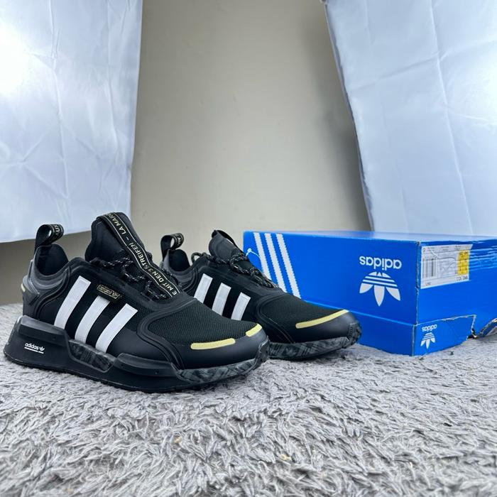 (New) Adidas Nmd R1 V3 Womens Shoes Ie6671 Black