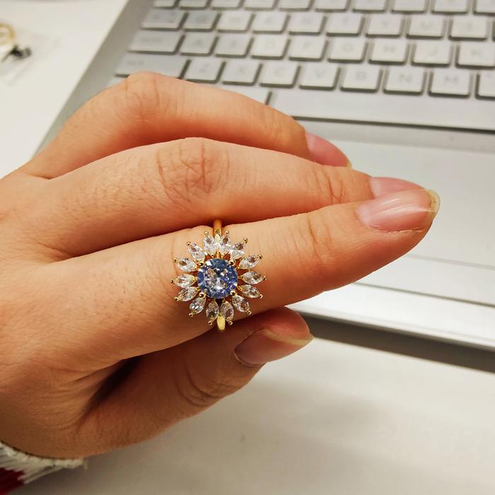 Cincin Bunga Teratai untuk Wanita Kristal Kubik Zirkonia Kelopak
