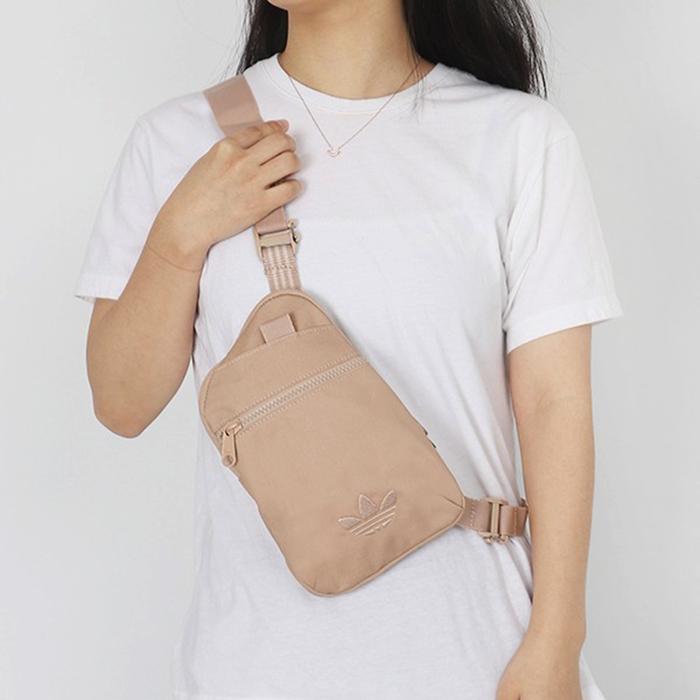 Tas Selempang Adidas RIFTA Sacoche Bag Magic Beige - IB9185