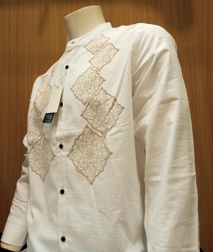 Baju Koko Pria Lengan Panjang Warna Putih Cardinal Formal