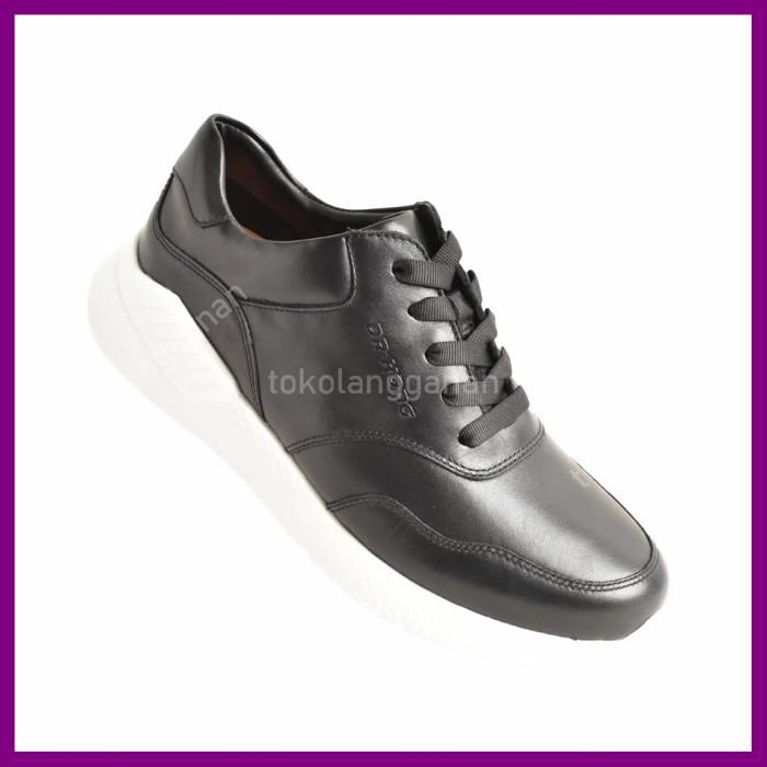 Dr. Kong Ukuran 39 Sepatu Olahraga Pria M6000015 - Hitam