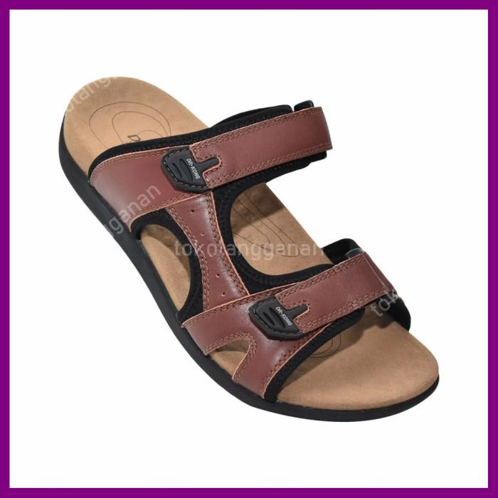 Dr. Kong Ukuran 39 Sandal Pria Kasual S9000155 - Cokelat