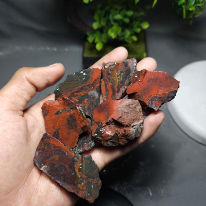 Batu badar besi kebumen merah cabe / bongkahan badar besi merah