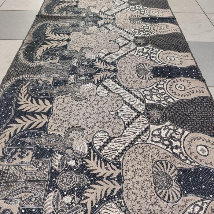 Kain batik full tulis pola kemeja motif pedalaman antik