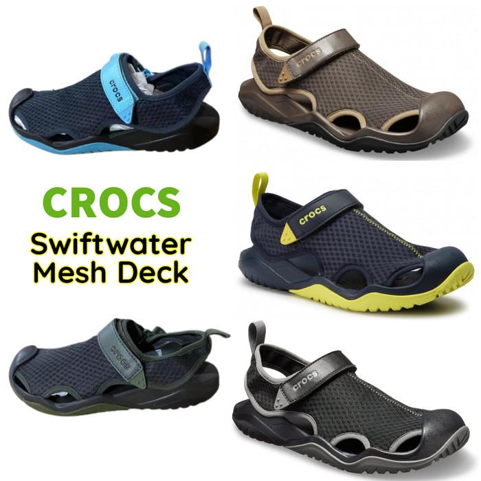 Crocs / Crocs Swiftwater Mesh Deck / Sepatu Sandal Crocs / Crocs Pria - HITAM FULL, M11