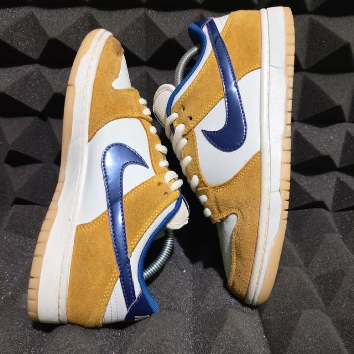 PROMO - SB DUNK LOW PRO LASER ORANGE SIZE : 42 (26.5 Cm)