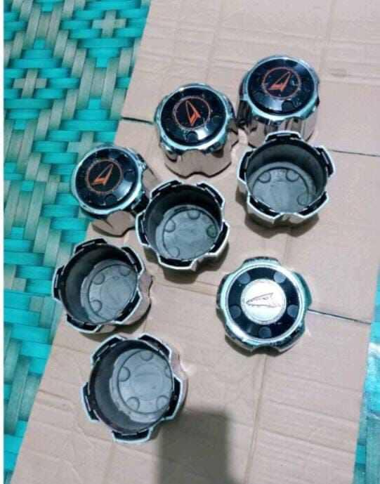 wheeldop center dop velg daihatsu taft gt rocky hiline independen feroza original seken 1 pcs