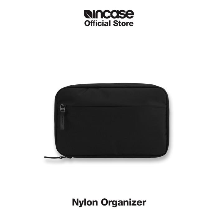 Incase Nylon Accessory Organizer Pouch Bag (INTR400402) | Pouch Bag pria | Tas Tangan pria| Tas Mini