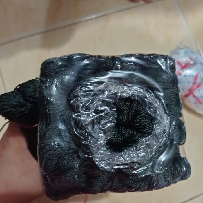 tali jaring burung 1 pak isi 20 bisa jg untuk tali layangan, untuk mengikat, tali pe serbaguna