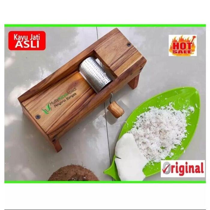 ALAT PARUTAN KELAPA DARI KAYU JATI