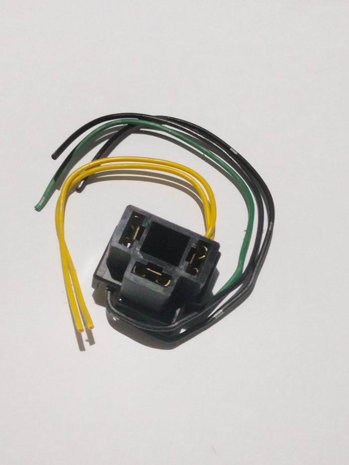Soket Lampu Depan H4 Head lamp Soket H4 Original Pin 3