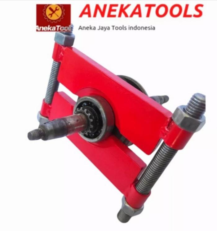 Tracker bearing kruk as Bandul Universal