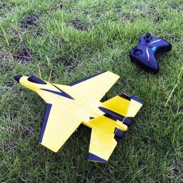 Fei Xiong Remote Control Pesawat Terbang Glider Airplane Foam 2.4G Rc - Fx-820 - Yellow Rc Pesawat S